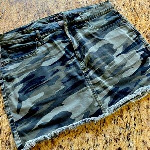 Express Camo Mini Skirt- NEVER BEEN WORN